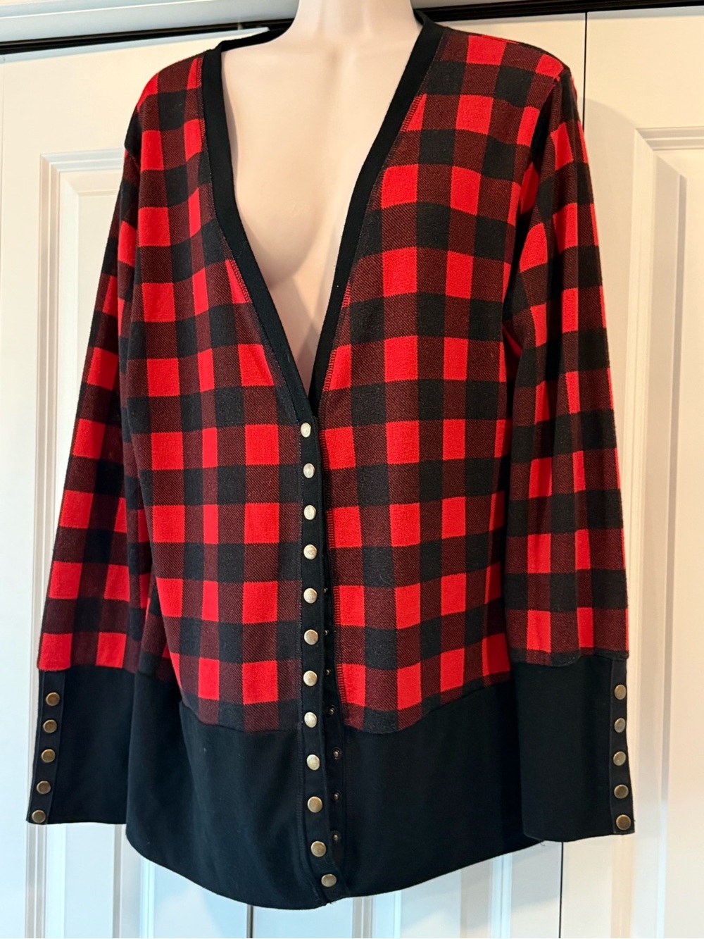 Hawthorne red black buffalo plaid cardigan xl